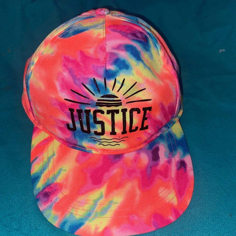 Justice hat